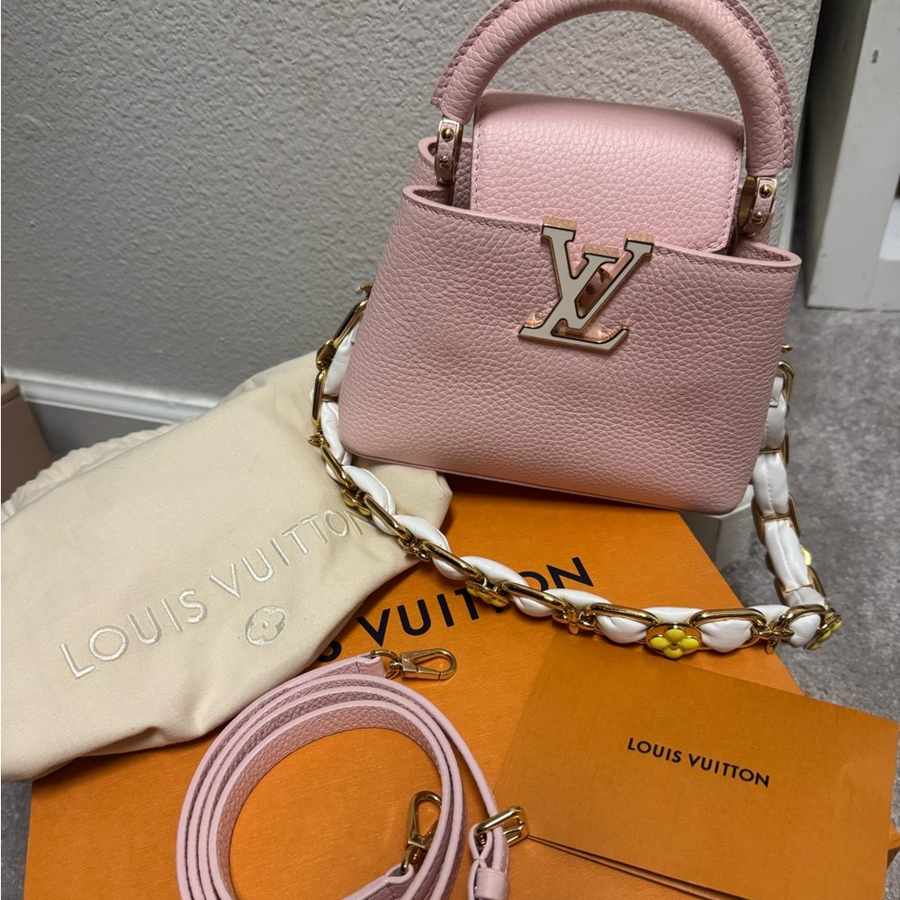 Louis Vuitton Pink capucines mini with two straps